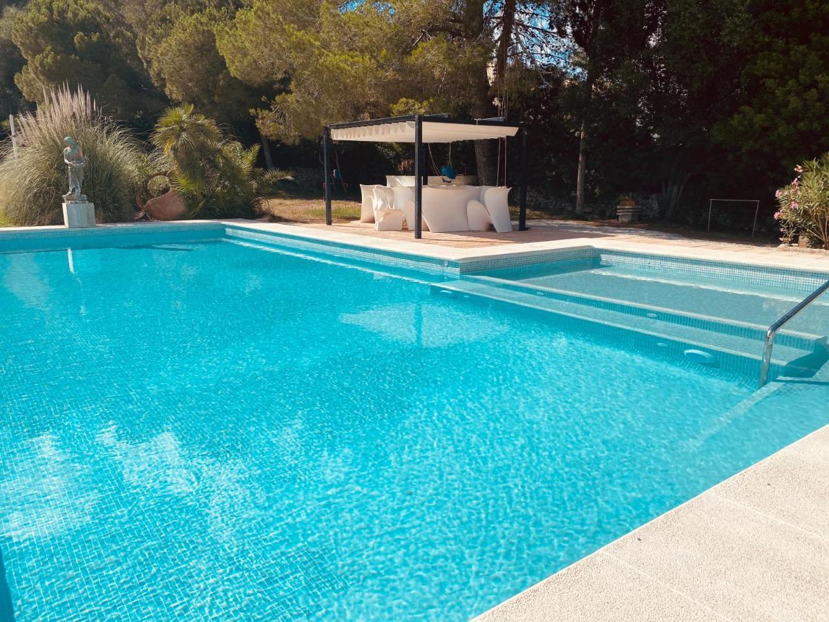 Villa Apprx 3 Min Walking Beach, Private Mountain Ideal For Runners, Hikers Families Villa