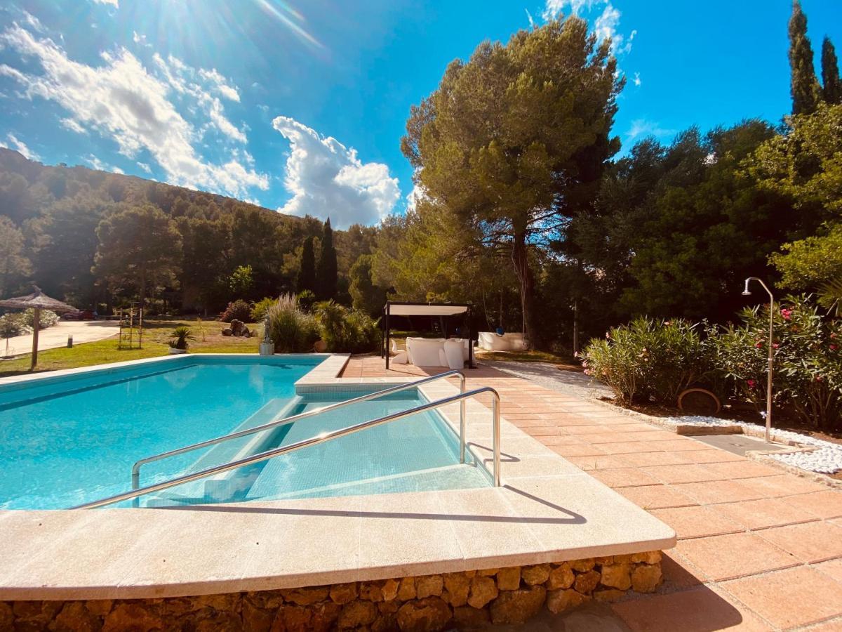 Villa Apprx 3 Min Walking Beach, Private Mountain Ideal For Runners, Hikers Families