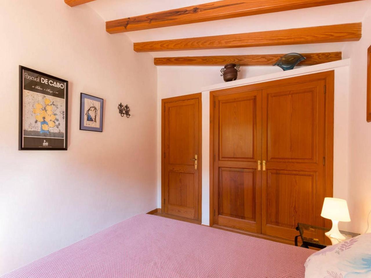 Villa Apprx 3 Min Walking Beach, Private Mountain Ideal For Runners, Hikers Families