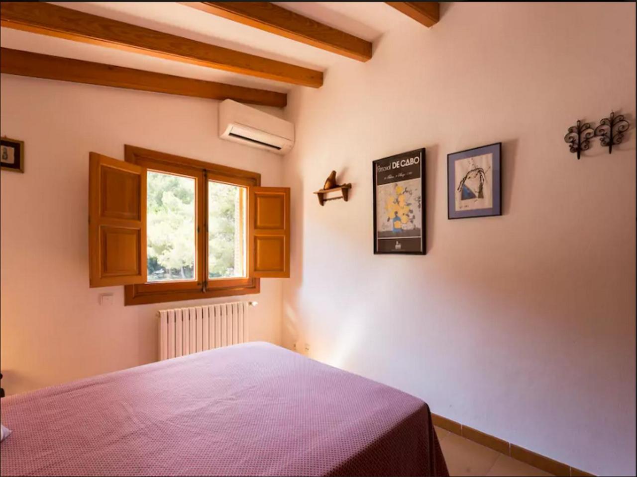 Villa Apprx 3 Min Walking Beach, Private Mountain Ideal For Runners, Hikers Families Port de Pollença